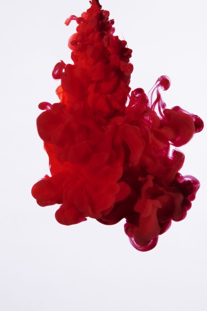 explosion de colarante rojo