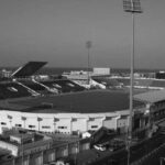 estadio Port Said en escala de grises